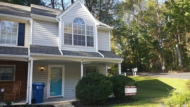 1st image of 5 Jefferson Village Dr