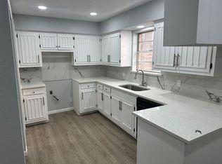 1212 John St, Longview, TX 75602