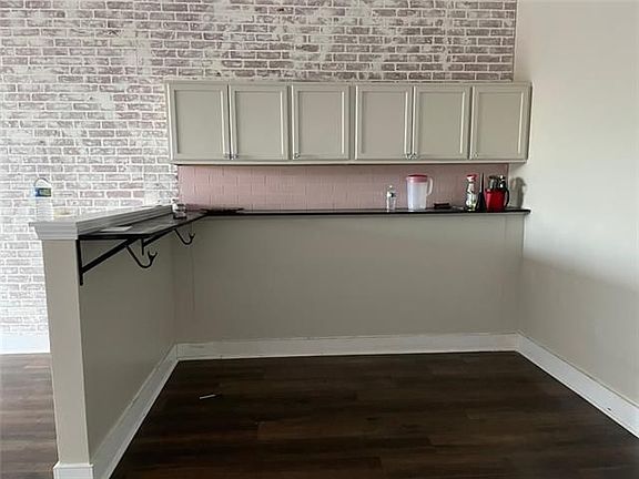 5th image of 2324 Barataria Blvd #4