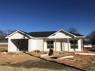 302 Fm 849, Lindale, TX 75771