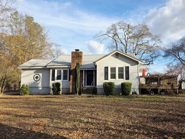 121 Chestnut Dr, Woodruff, SC 29388