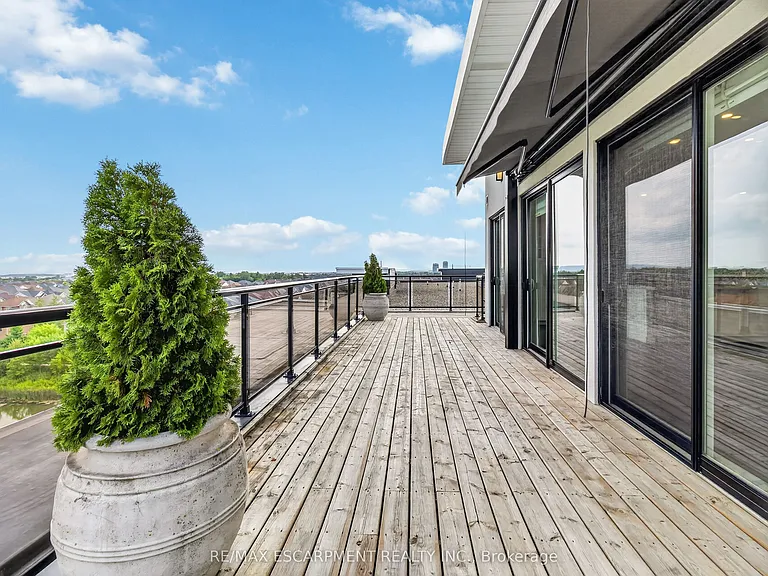 640 Sauve St #602 — Photo 27
