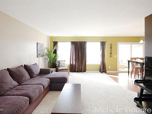 4th image of 768 Kilburne Ct SE