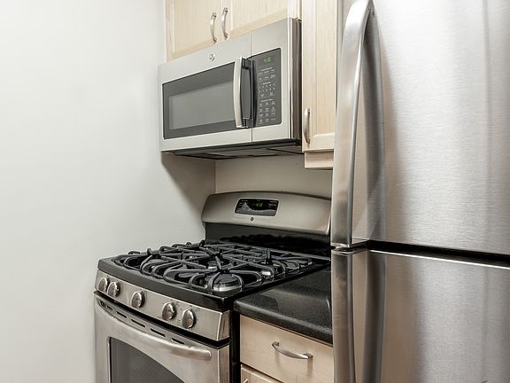 3rd image of 182 E 95th St APT 19E