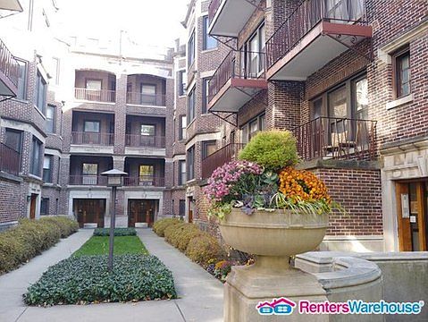 1st image of 5841 S Blackstone Ave #203