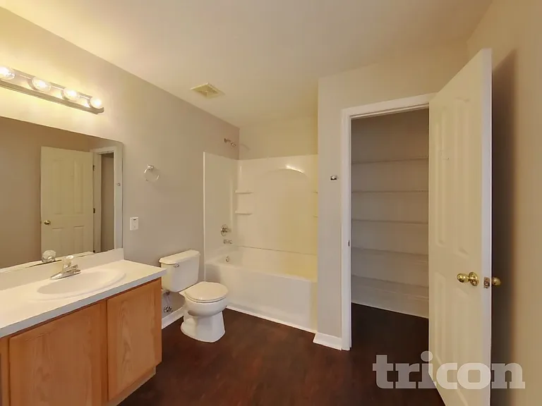12134 Fern Haven Ave — Photo 8