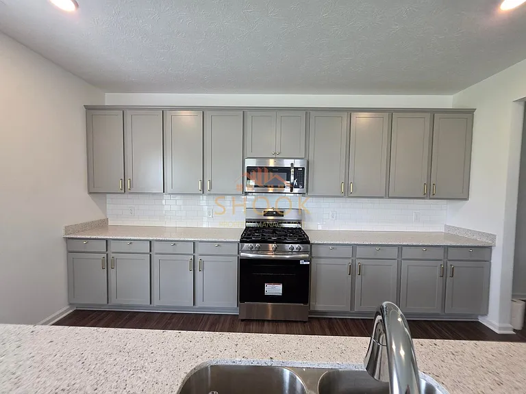 6272 Spirea Ct W — Photo 9