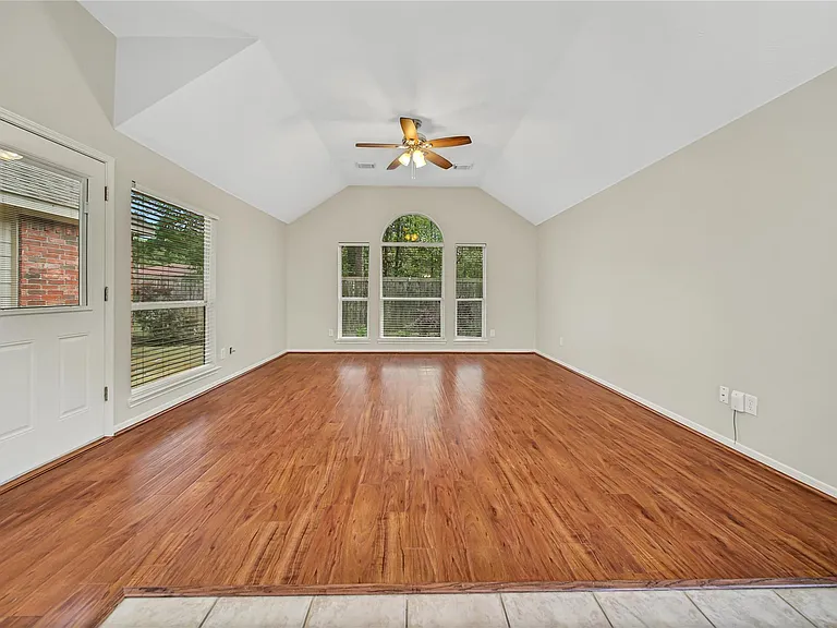 14526 Red Tailed Hawk Ln — Photo 19
