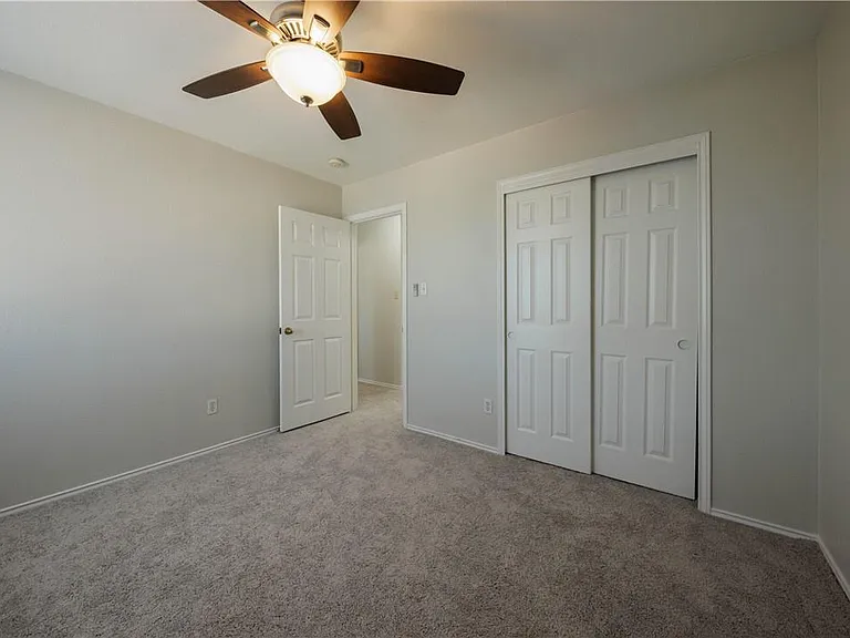2905 Rainy River Dr — Photo 27