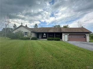 10153 Burton Mnr, Utica, NY 13502