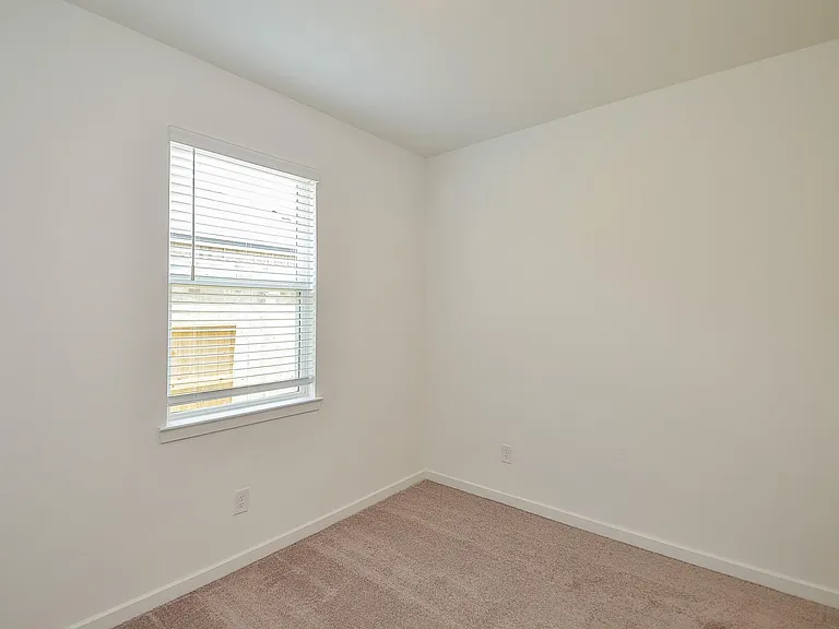 9727 Rialto Heights Dr — Photo 31