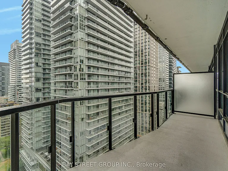 110 Broadway Ave #1813S — Photo 24