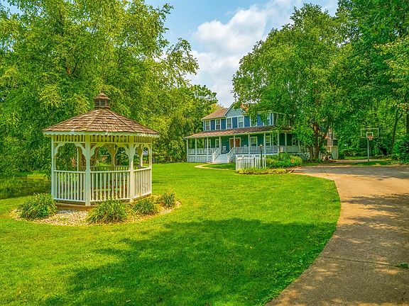4th image of 895 Garnoa Dr