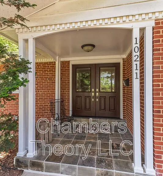 10211 Fox Ln — Photo 6