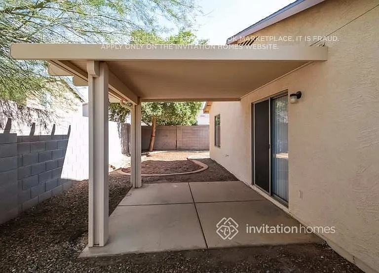 2282 E Meadow Chase Dr — Photo 23