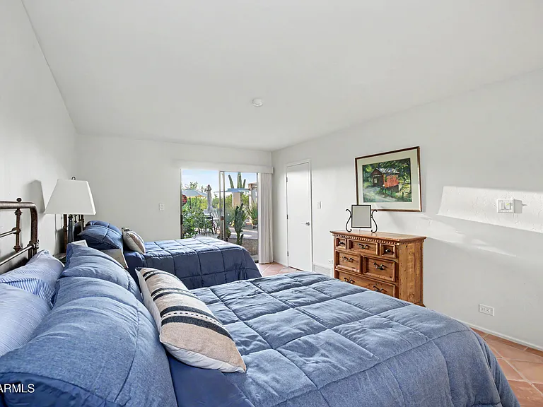 1049 N Boulder Dr — Photo 28