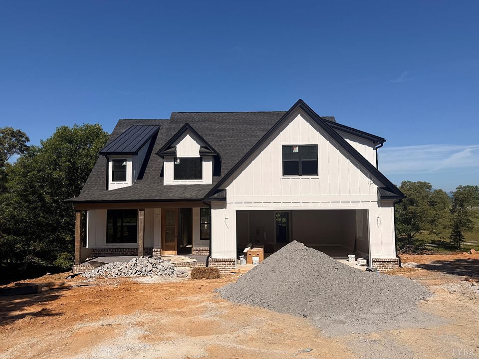 1st image of 8 Wingfield Dr