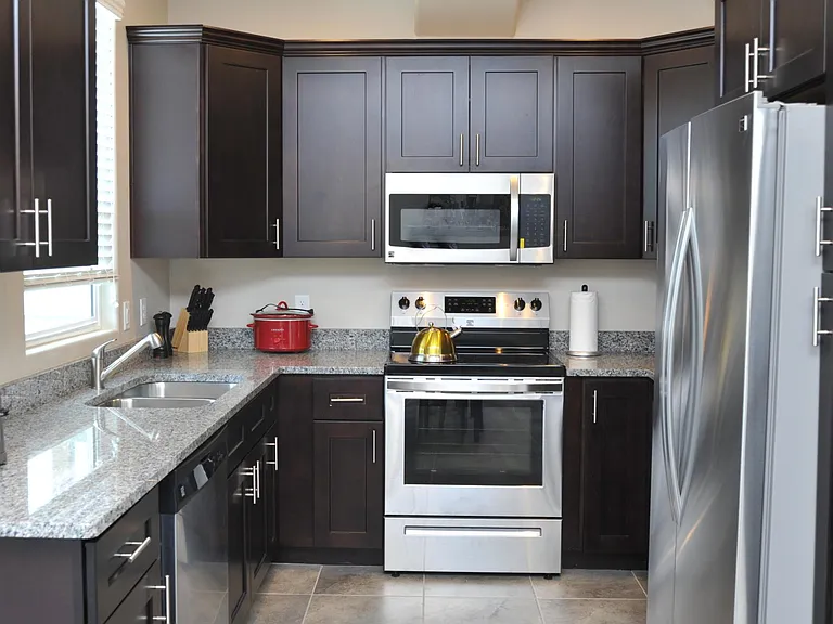 1218 E Blacklidge Dr — Photo 37