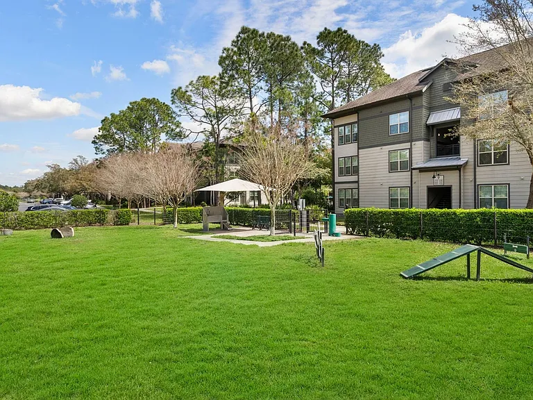 The Lodge at Hidden River - Pet Park