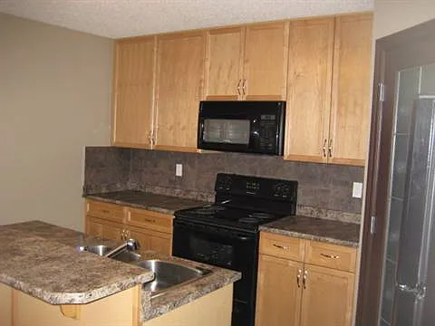 Building Photo - 1A 92nd Ave NW #21219