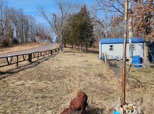 14829 Anchorage Rd, Versailles, MO 65084