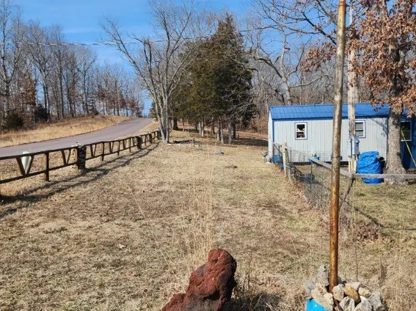 14829 Anchorage Rd, Versailles, MO 65084