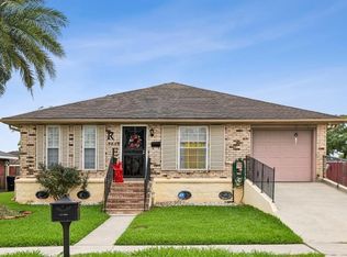5043 Charmes Ct, New Orleans, LA 70129