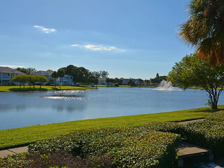 102 Pompano Dr SE #C — Photo 27