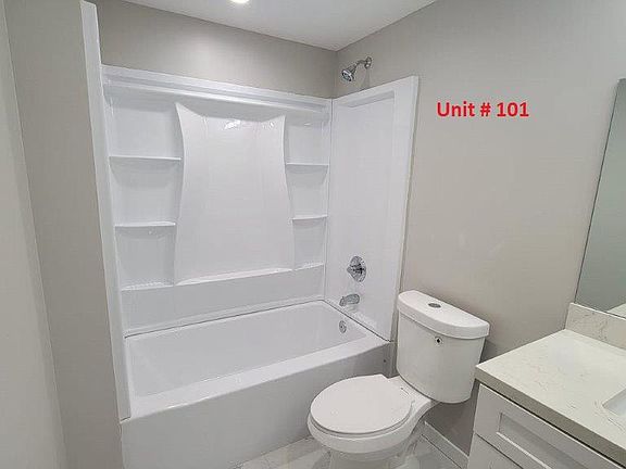 4th image of 708 E Verdugo Ave #101