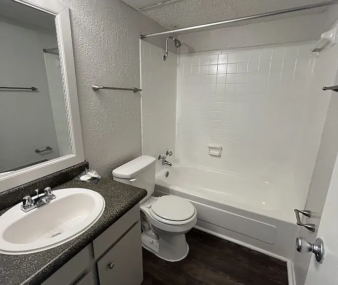 Juniper Springs Apartments — Photo 125