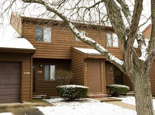 2108 Sunview Dr #2108, Champaign, IL 61821