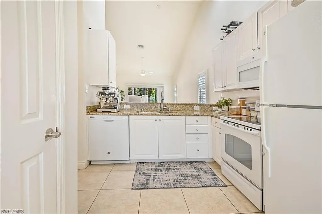 2 bed, 2.5 bath, 1407 sqft, $2,200 — Photo 4