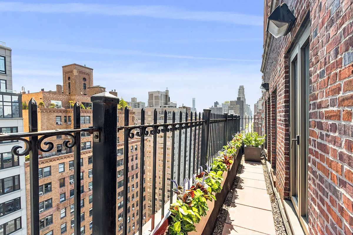 180 East 79th Street #18A in Lenox Hill, Manhattan | StreetEasy