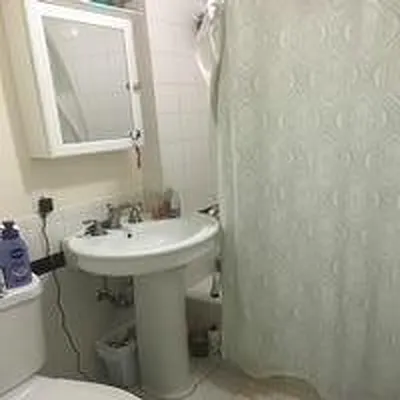 Rented by Keller Williams NYC | media 23