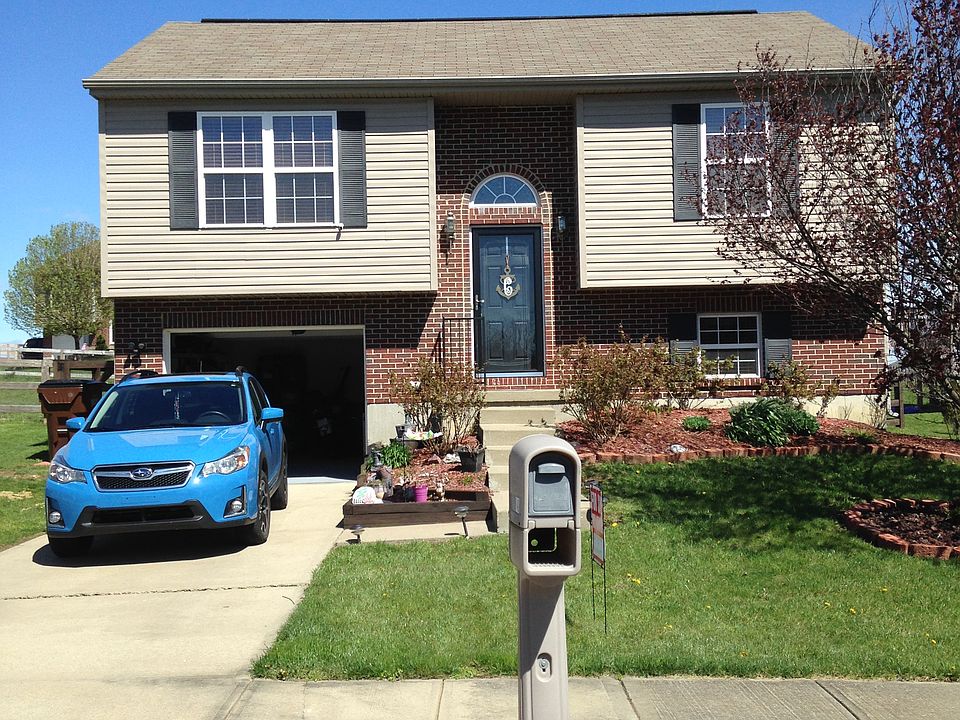 1st image of 640 Astoria Ct