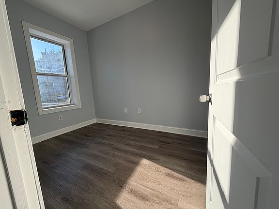 5th image of 203 Stegman St Floor 2