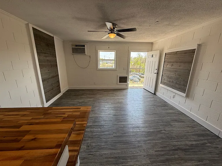 626 Power St — Photo 14