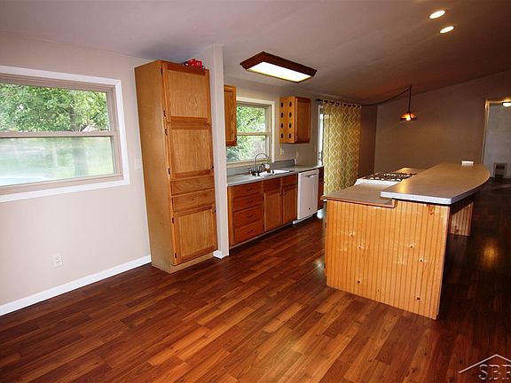 5th image of 2119 Kansas Ave