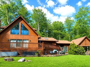 143 Foxcroft Dr, Milford, PA 18337