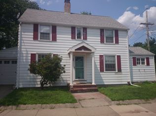 98 Southbourne Rd, Jamaica Plain, MA 02130
