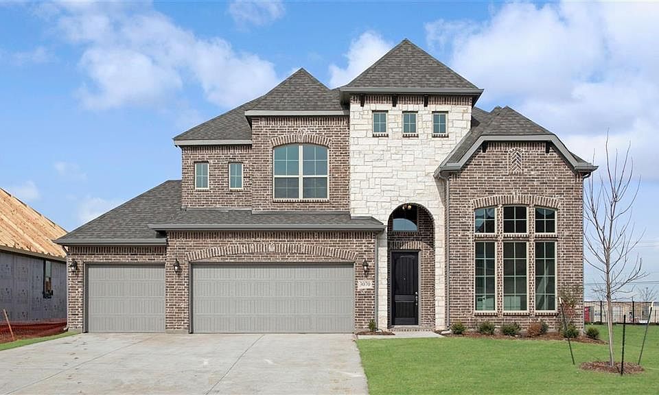 1st image of 3070 Clearwater Dr