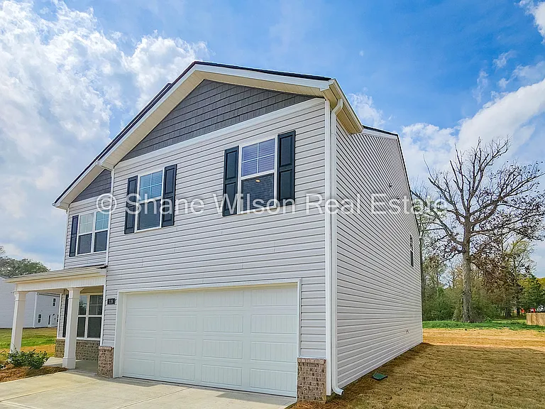 119 Fox Den Cir — Photo 3