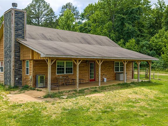 4th image of 16009 Bradshaw Ln