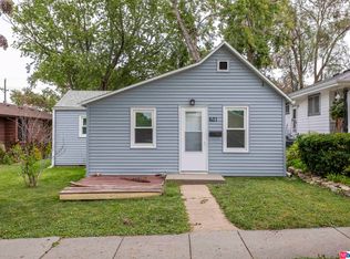 621 S Jackson St, Papillion, NE 68046