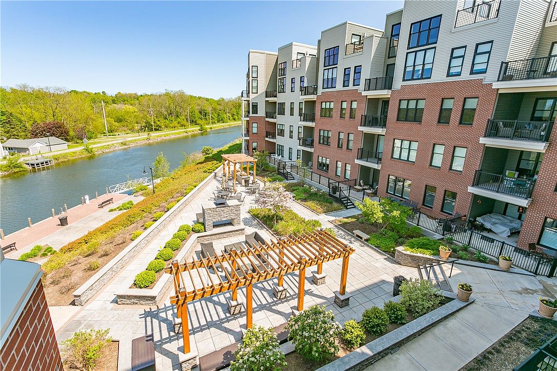 83 E Church St APT 303, Fairport, NY 14450 Zillow