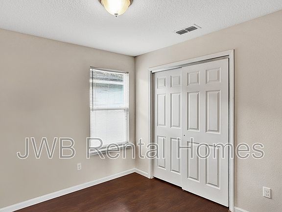 5th image of 1260 Neva St