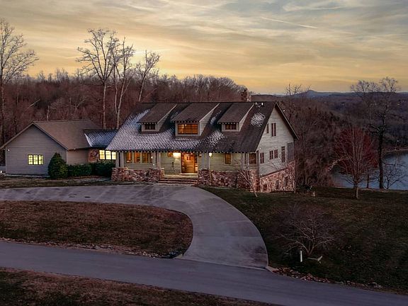 2nd image of 342 Eagle Point Dr