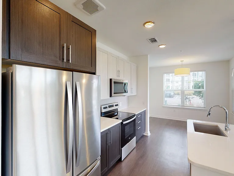 Essex Luxe Apartments — Photo 62