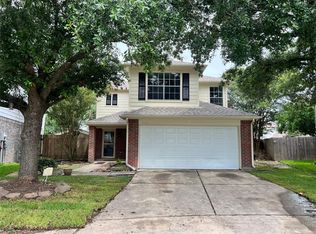 919 N Oak Dr, Houston, TX 77073