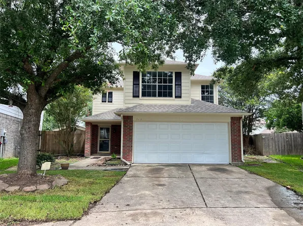 919 N Oak Dr, Houston, TX 77073